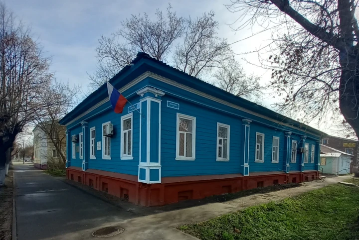 Нежилое здание, 528,7 кв. м с земельным участком 529 кв. м: Ярославская область, г. Переславль-Залесский, ул. Советская, д.21